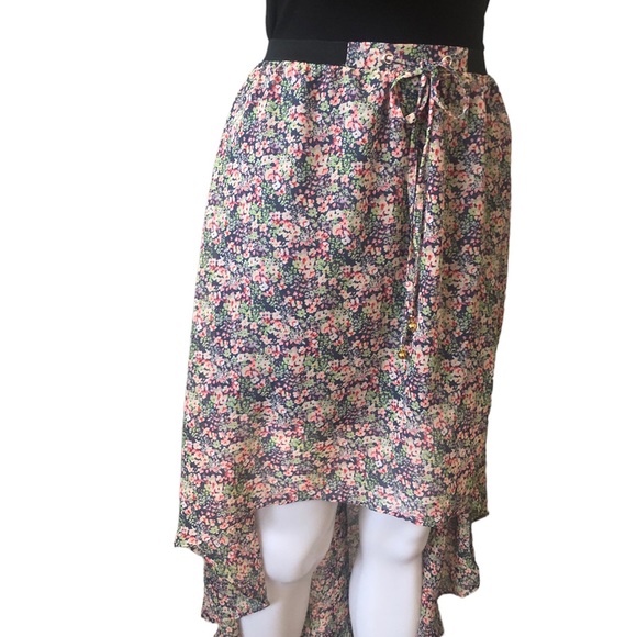 Princess Vera Wang Skirt - Picture 3 of 5